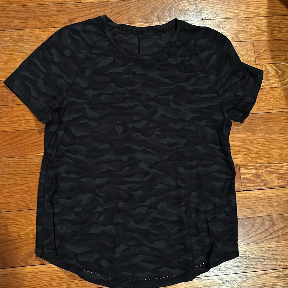 lululemon camo top